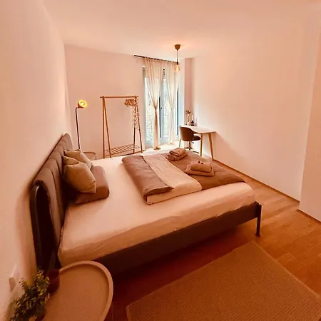 Moderne Ulmer Neubauwohnung Apartman *